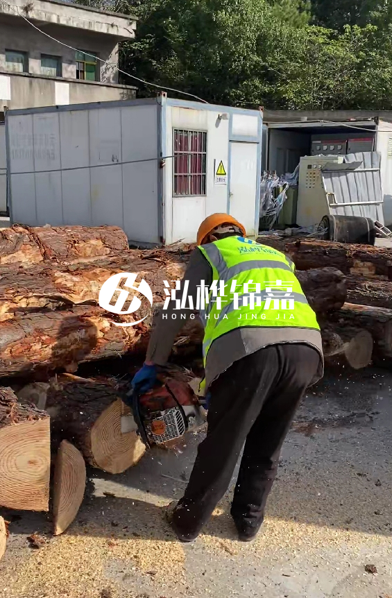 湖北有打樁木源頭工廠嗎？4米8公分松木樁多少錢一根？