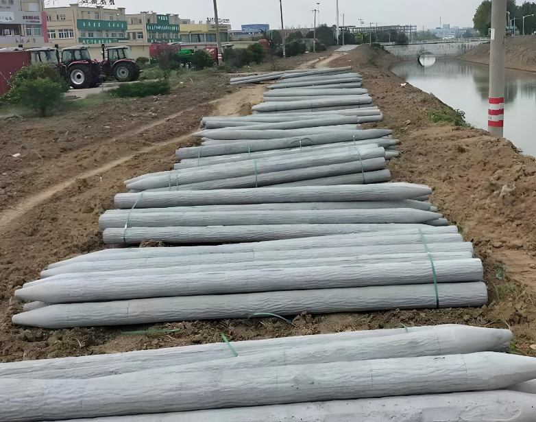 水泥仿木樁施工隊泓樺錦嘉 - 水泥圓樁和方樁哪個更適合做圍欄柱？